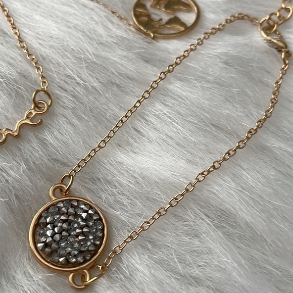 3 Bracelets gold tone - Picture 2 of 4